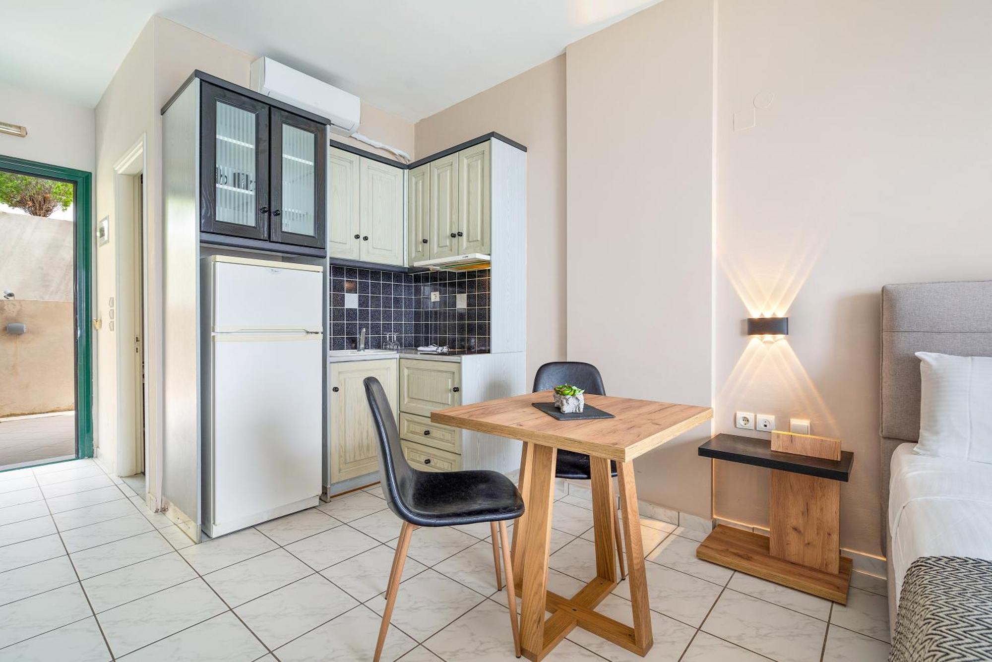Sunset Premium Studio 8 Áyios Nikítas Habitación foto